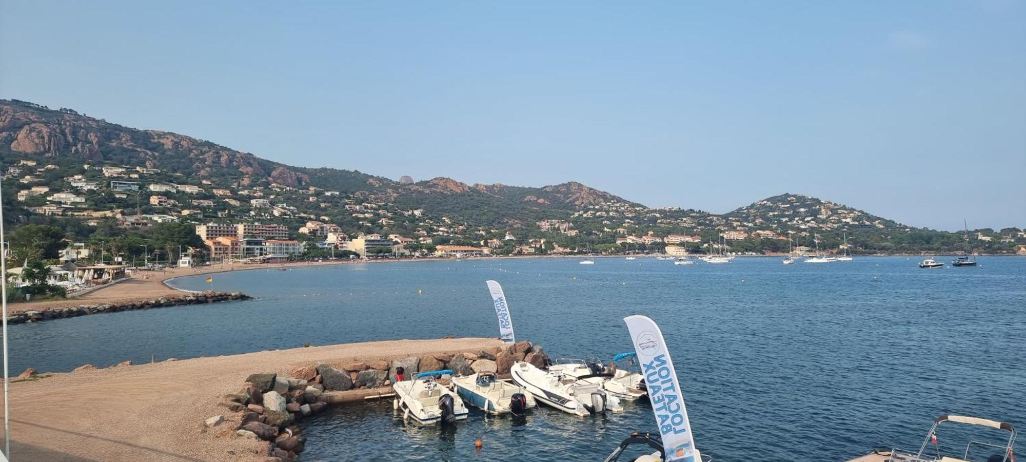 Agay Cap Esterel Le Hameau F2 Clim Plein Sud Dernier Etage Magnifique Vue Mer Saint-Raphaël 外观 照片