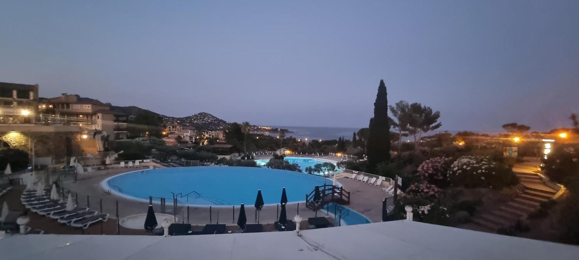 Agay Cap Esterel Le Hameau F2 Clim Plein Sud Dernier Etage Magnifique Vue Mer Saint-Raphaël 外观 照片