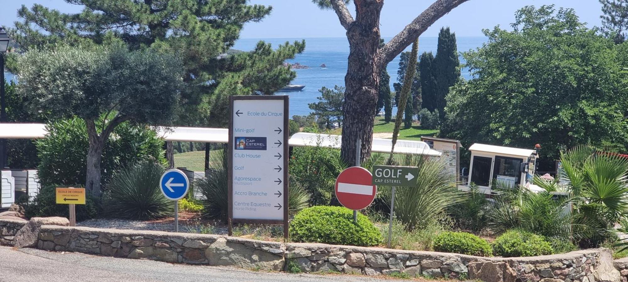 Agay Cap Esterel Le Hameau F2 Clim Plein Sud Dernier Etage Magnifique Vue Mer Saint-Raphaël 外观 照片