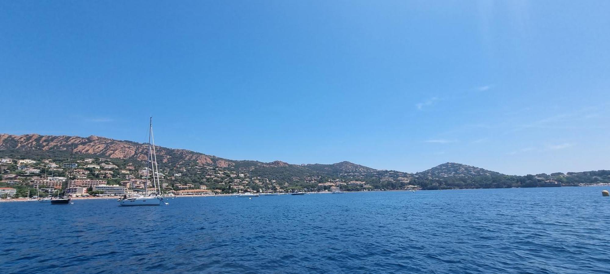 Agay Cap Esterel Le Hameau F2 Clim Plein Sud Dernier Etage Magnifique Vue Mer Saint-Raphaël 外观 照片