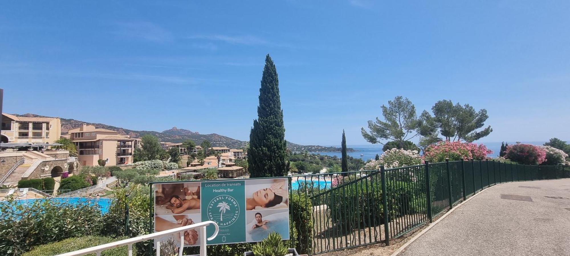 Agay Cap Esterel Le Hameau F2 Clim Plein Sud Dernier Etage Magnifique Vue Mer Saint-Raphaël 外观 照片